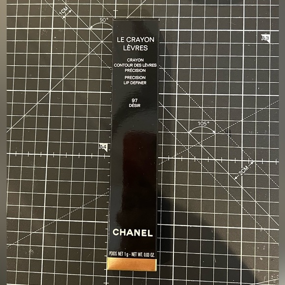 Chanel Le Crayon Levres Precision Lip Definer Desir 97 - Picture 3 of 3